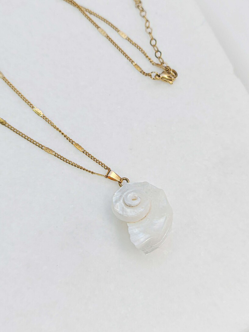 Echo necklace 