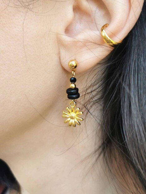 Spring stainless steel earrings