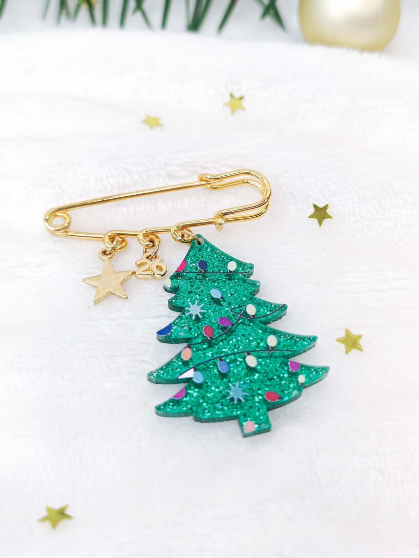 Oh Christmas tree Brooch