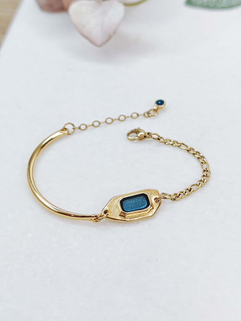 Blue lagoon bracelet 