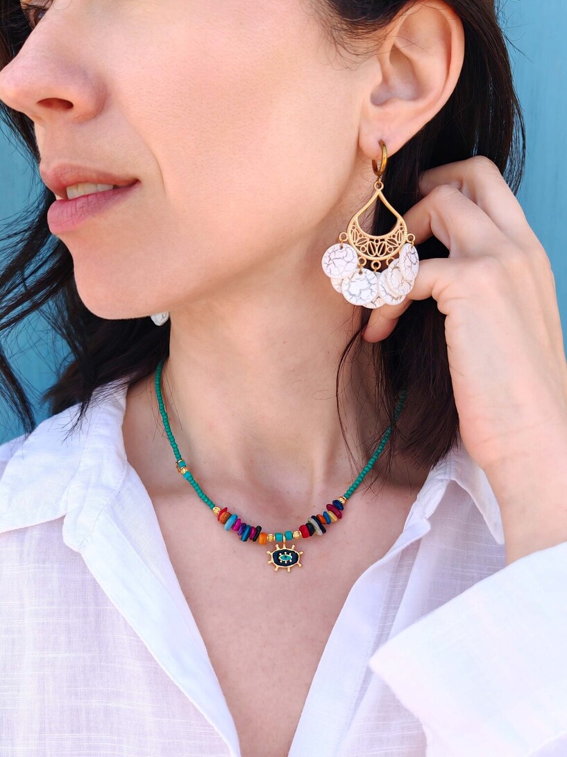 Palette necklace