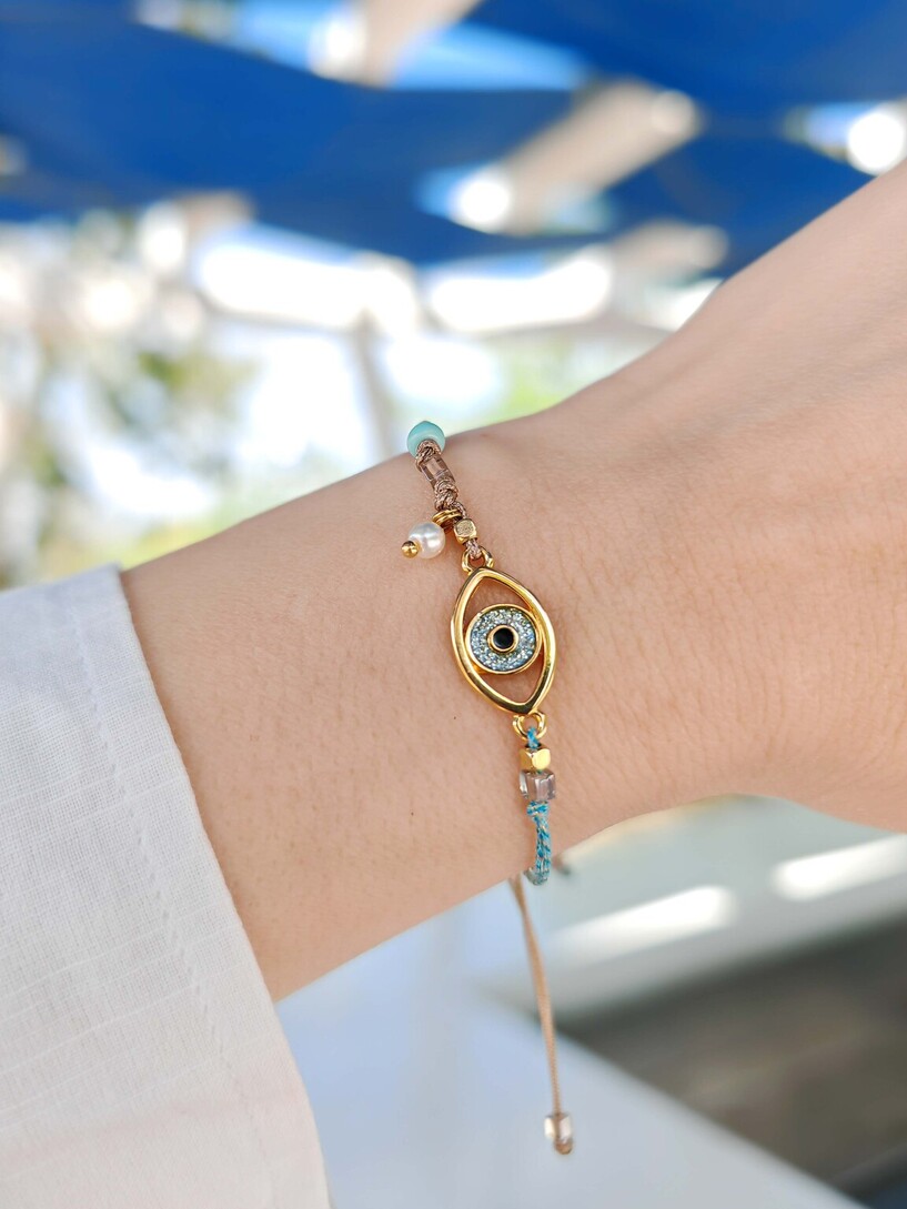 Protector bracelet