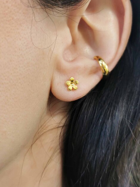 Small daisies earrings