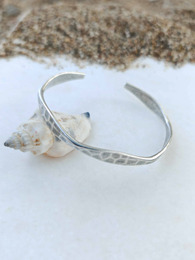 Hammer bangle bracelet