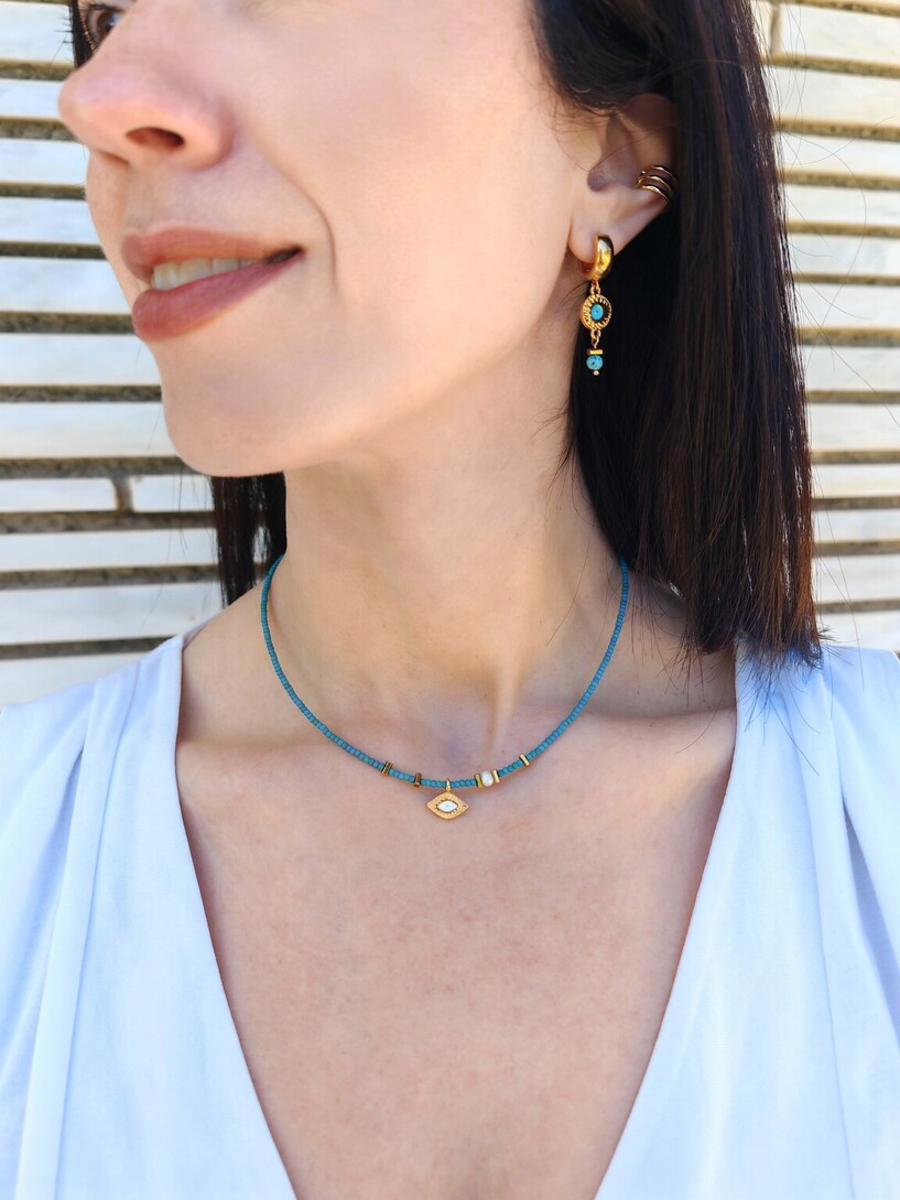 Island necklace