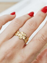 Daisies stainless steel ring