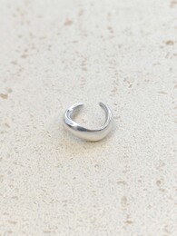 Wave ear cuff