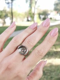 Whirl stainless steel ring