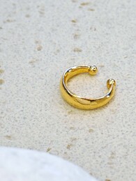 Simplicity gold ear cuff