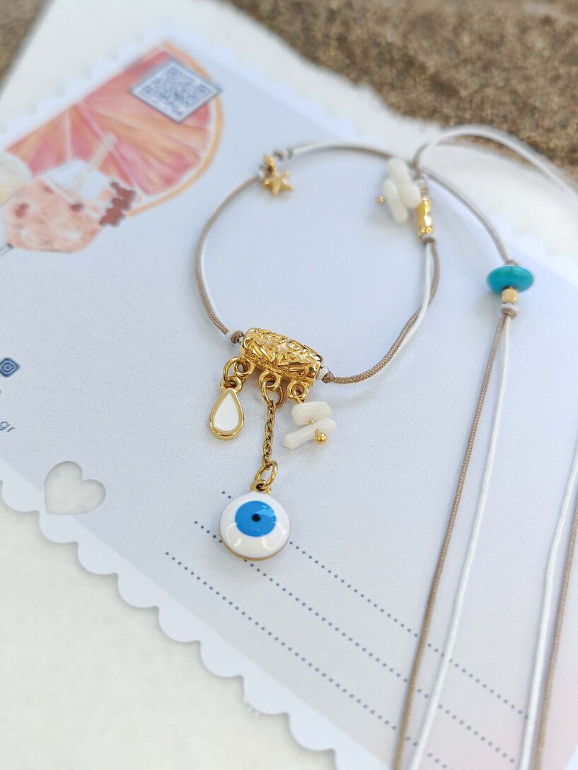 The loose necklace 