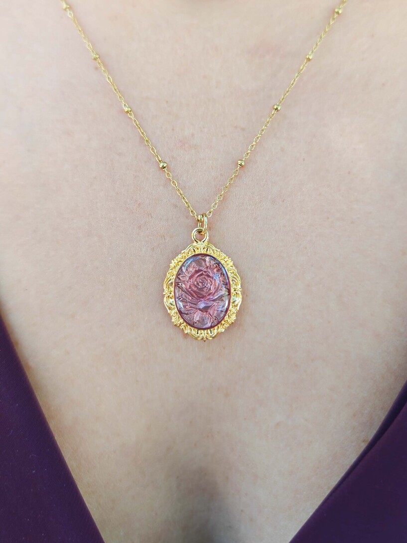 Rose necklace