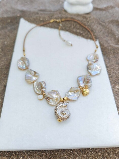Statement necklace 
