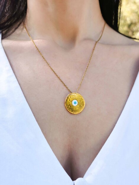 Eye necklace