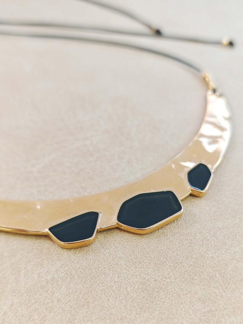 Statement necklace