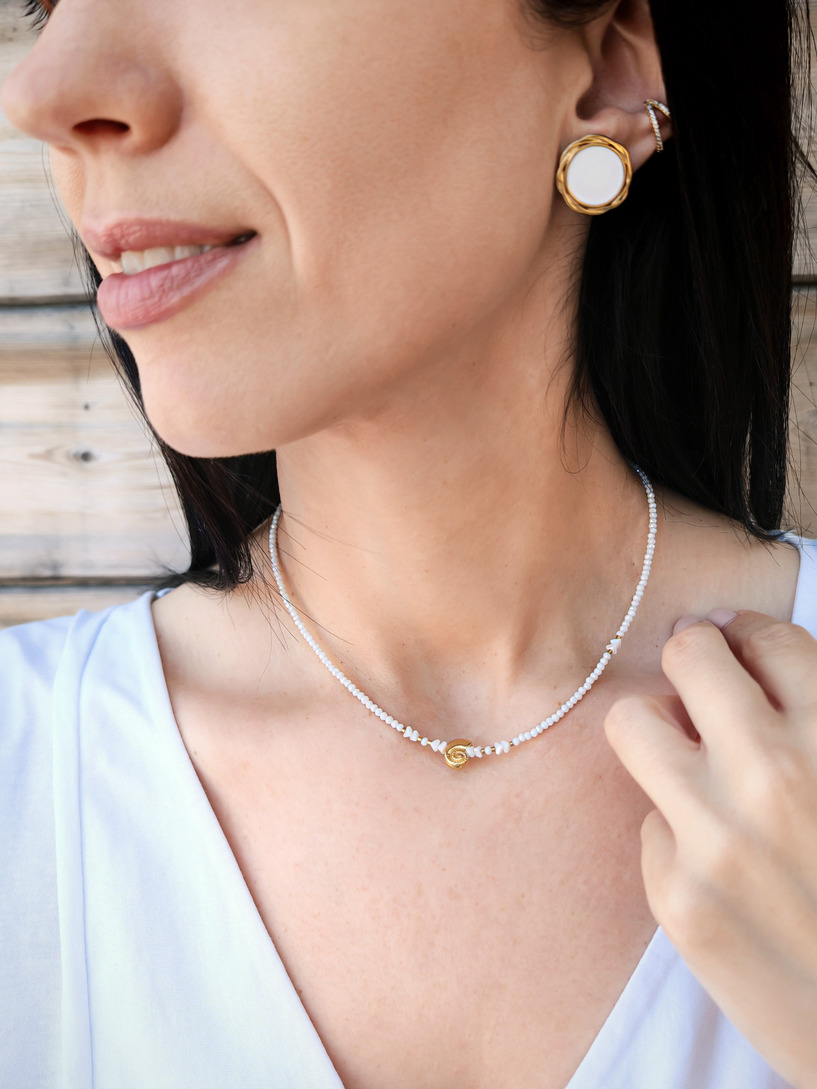 White Summer necklace