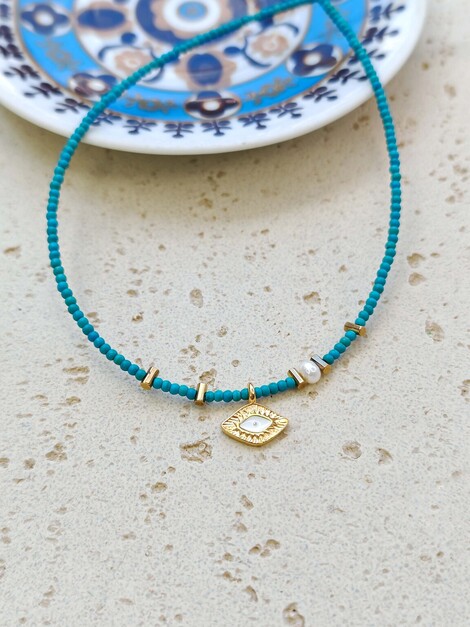 Island necklace