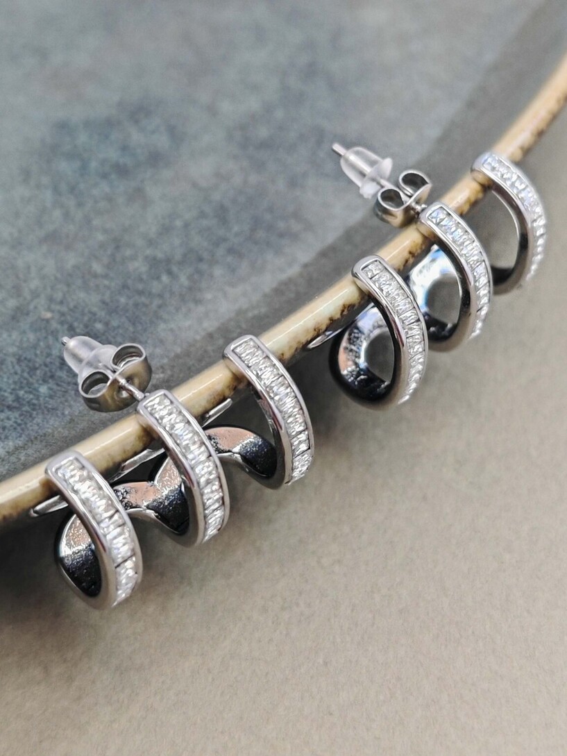 Triple earrings 