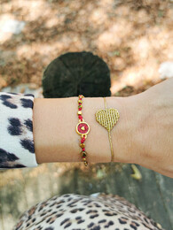Golden heart macrame bracelet
