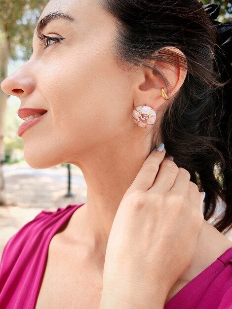 Button pink stainless steel earrings