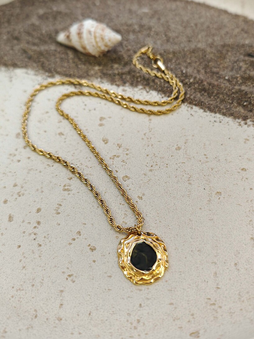 Blacky necklace