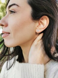 Small daisies earrings