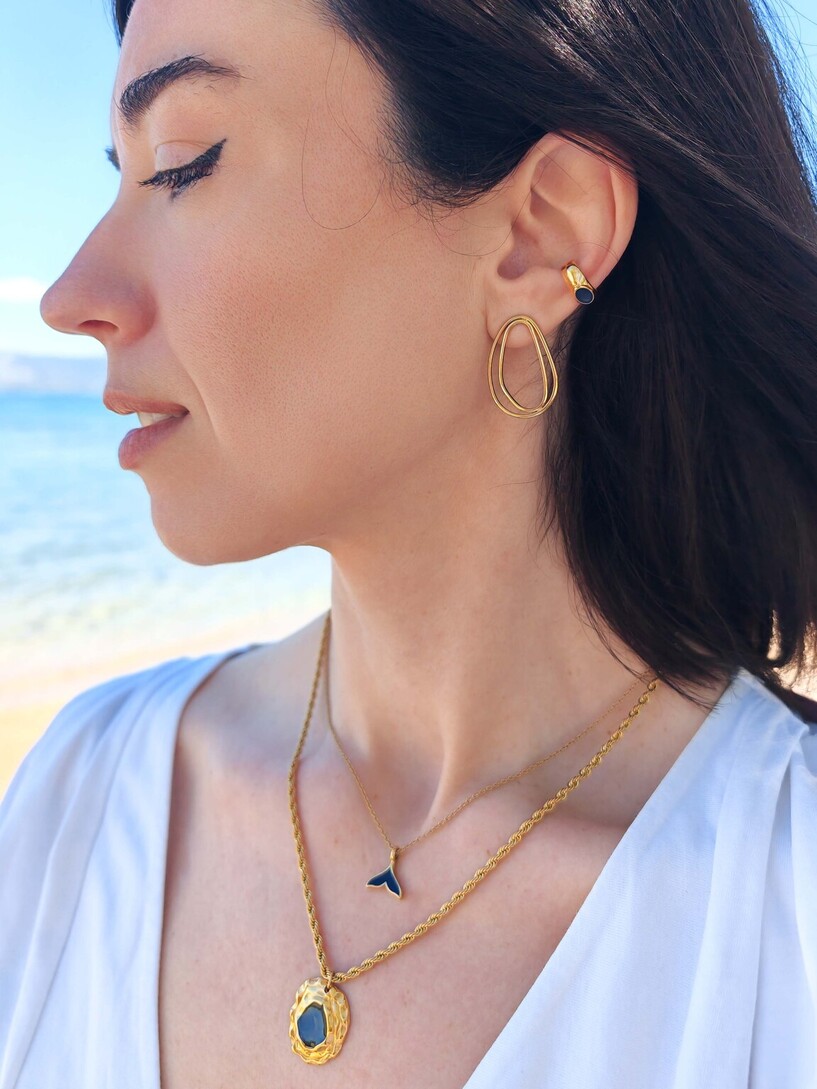 Black mermaid necklace