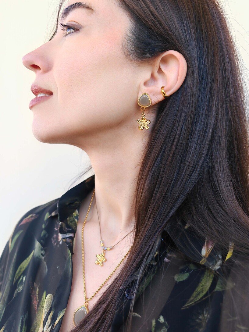 Flor necklace 