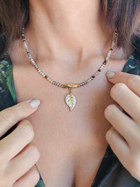 Leaf necklace 
