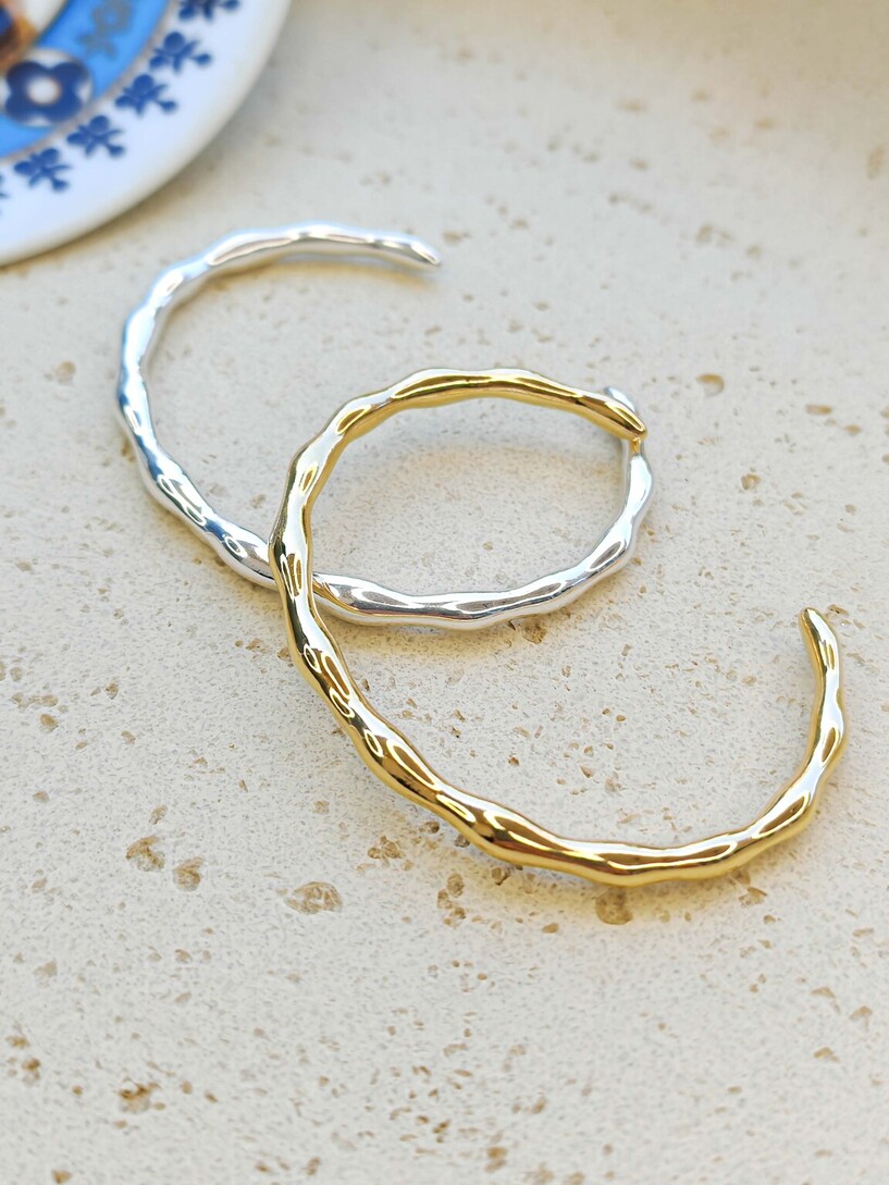 Almyra bangle bracelet