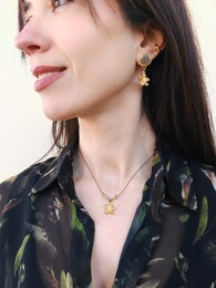 Flor necklace 