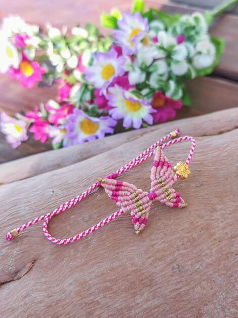 Butterfly macrame martaki