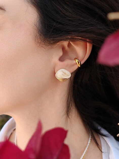 White love earrings