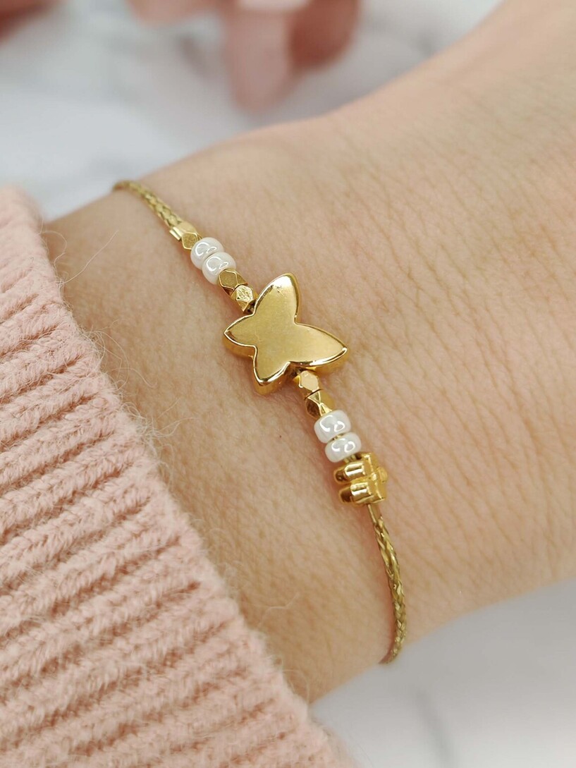 Fly away bracelet
