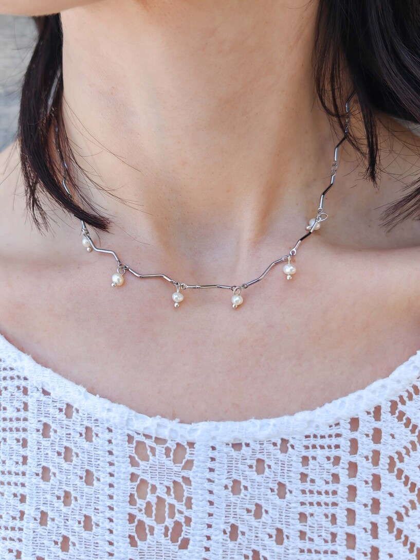 Fresh pearls silver necklace