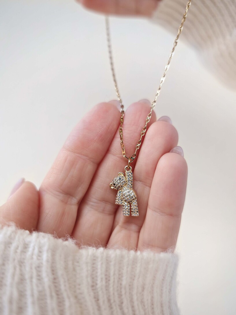 Teddy bear necklace