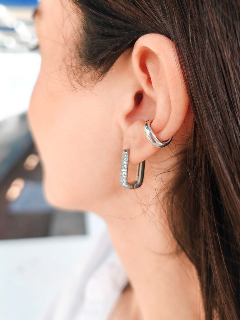 Wave ear cuff