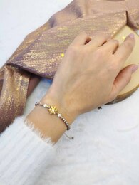 Snowflake bracelet