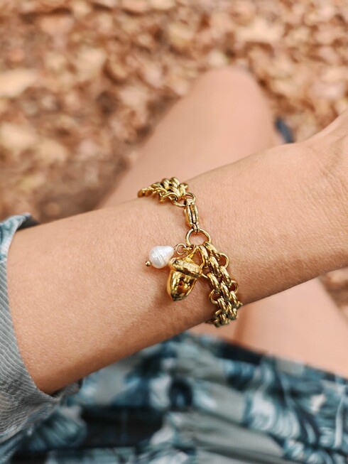 Acorn bracelet 