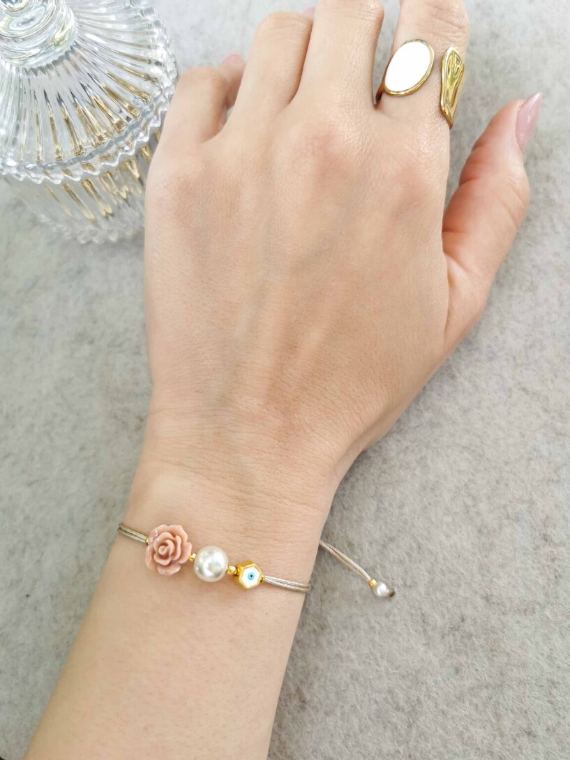 Rose bracelet