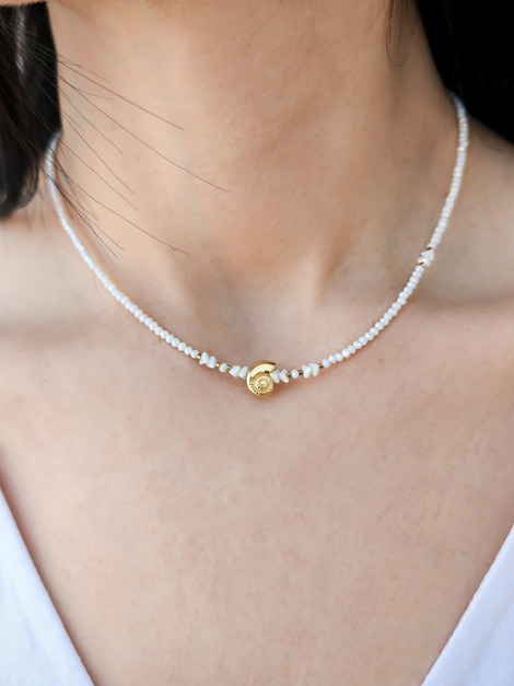 White Summer necklace