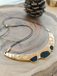 Statement necklace