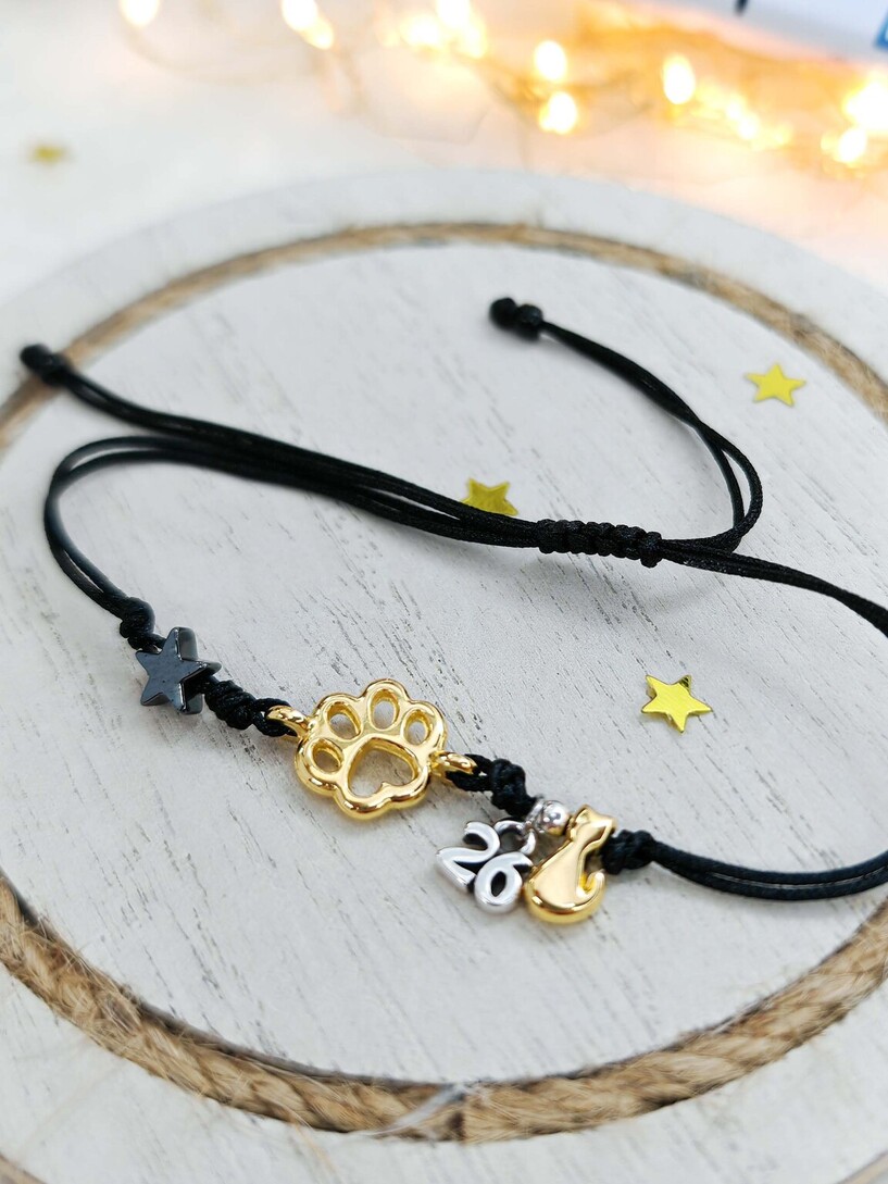 Paw bracelet
