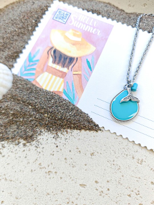 Treasure of the sea necklace