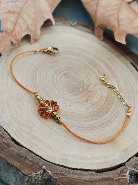 Leaf bracelet