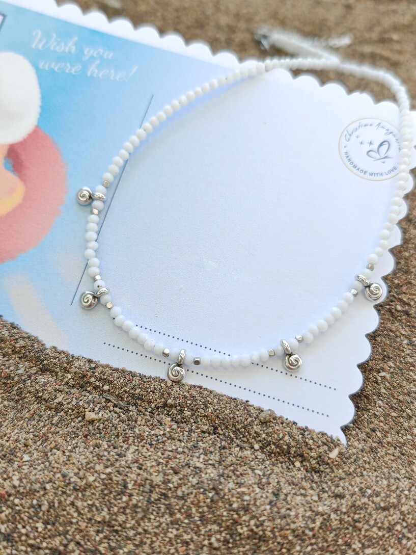 Shells necklace