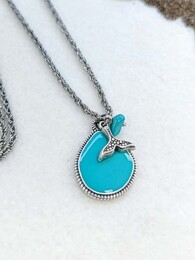Treasure of the sea necklace