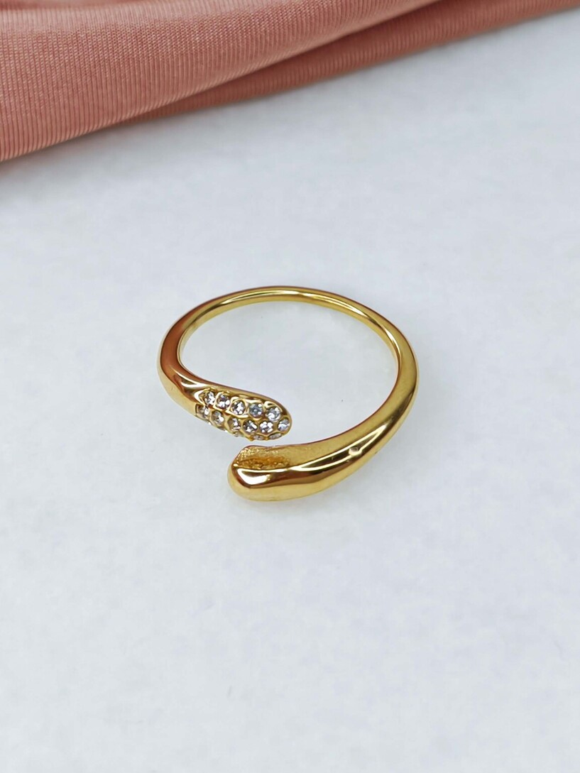 Touch gold stainless steel ring