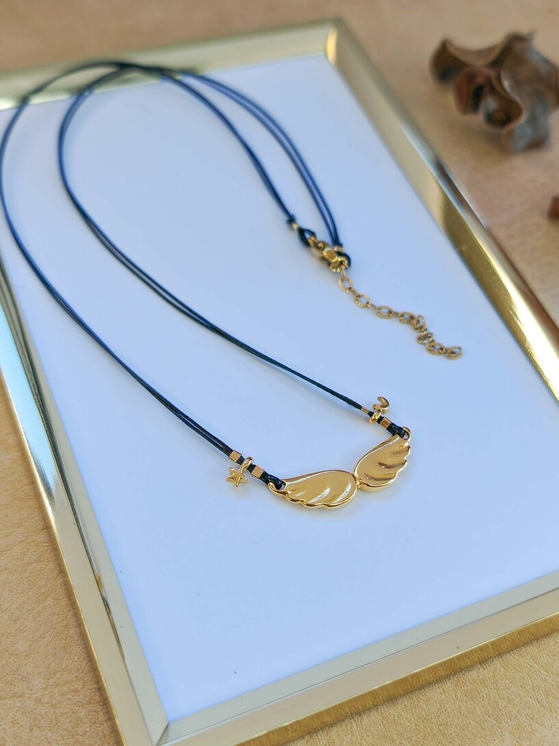 Angel necklace 