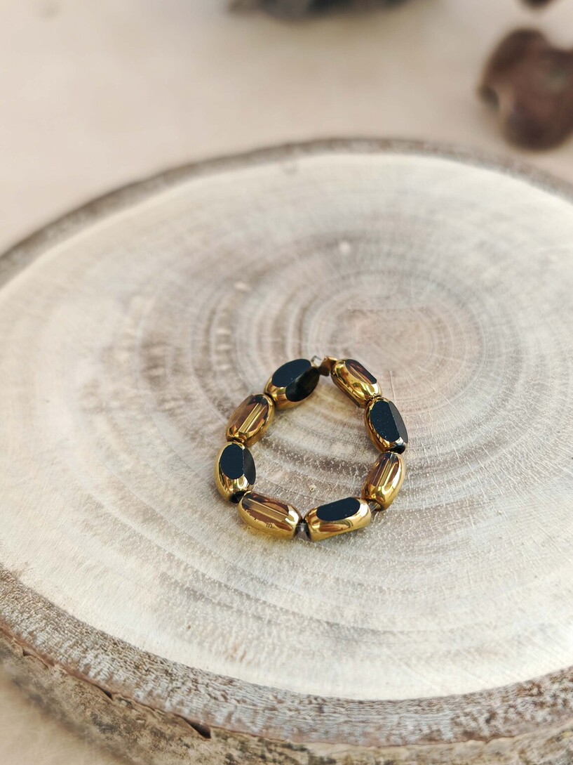 Crystals ring