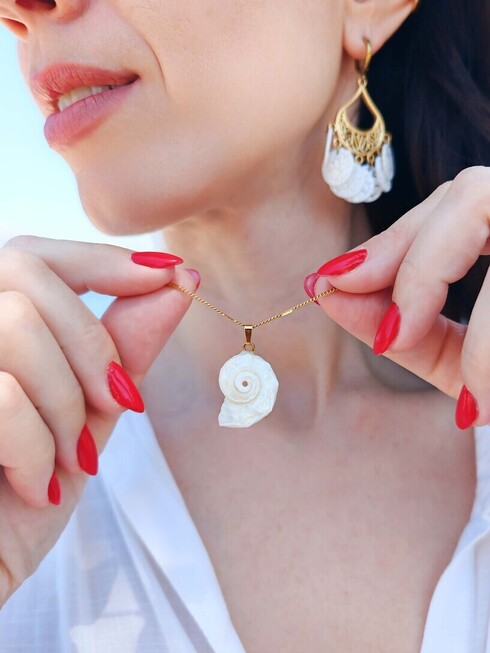 Echo necklace 